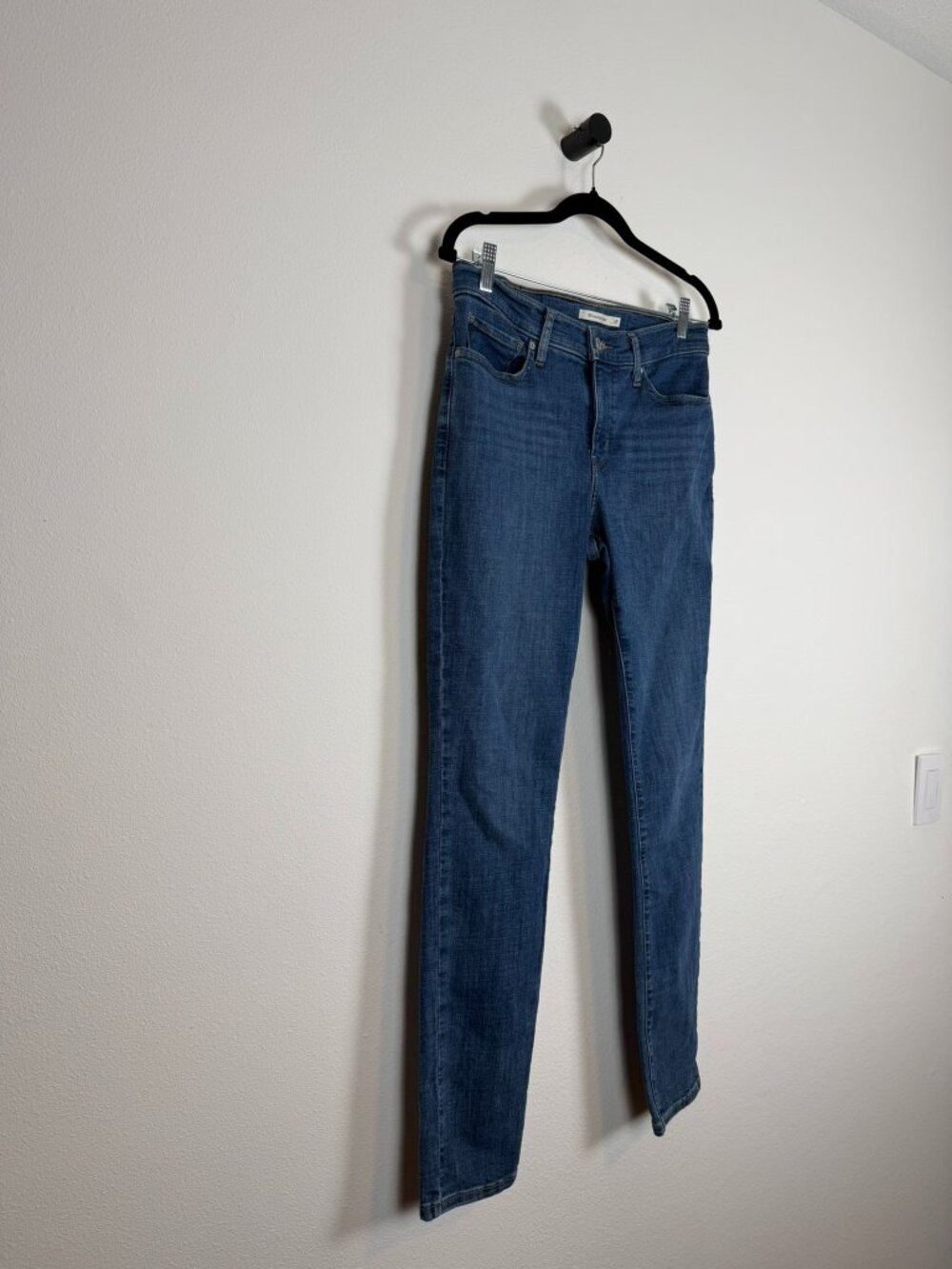 Levi’s 311 Shaping Skinny Jeans Women’s 28x30 Medium Wash Stretch Denim